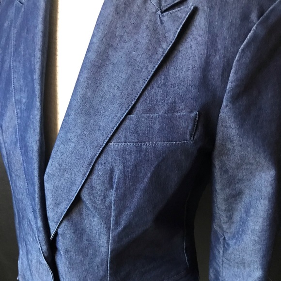 🌺Express blue button front denim blazer - Picture 2 of 6